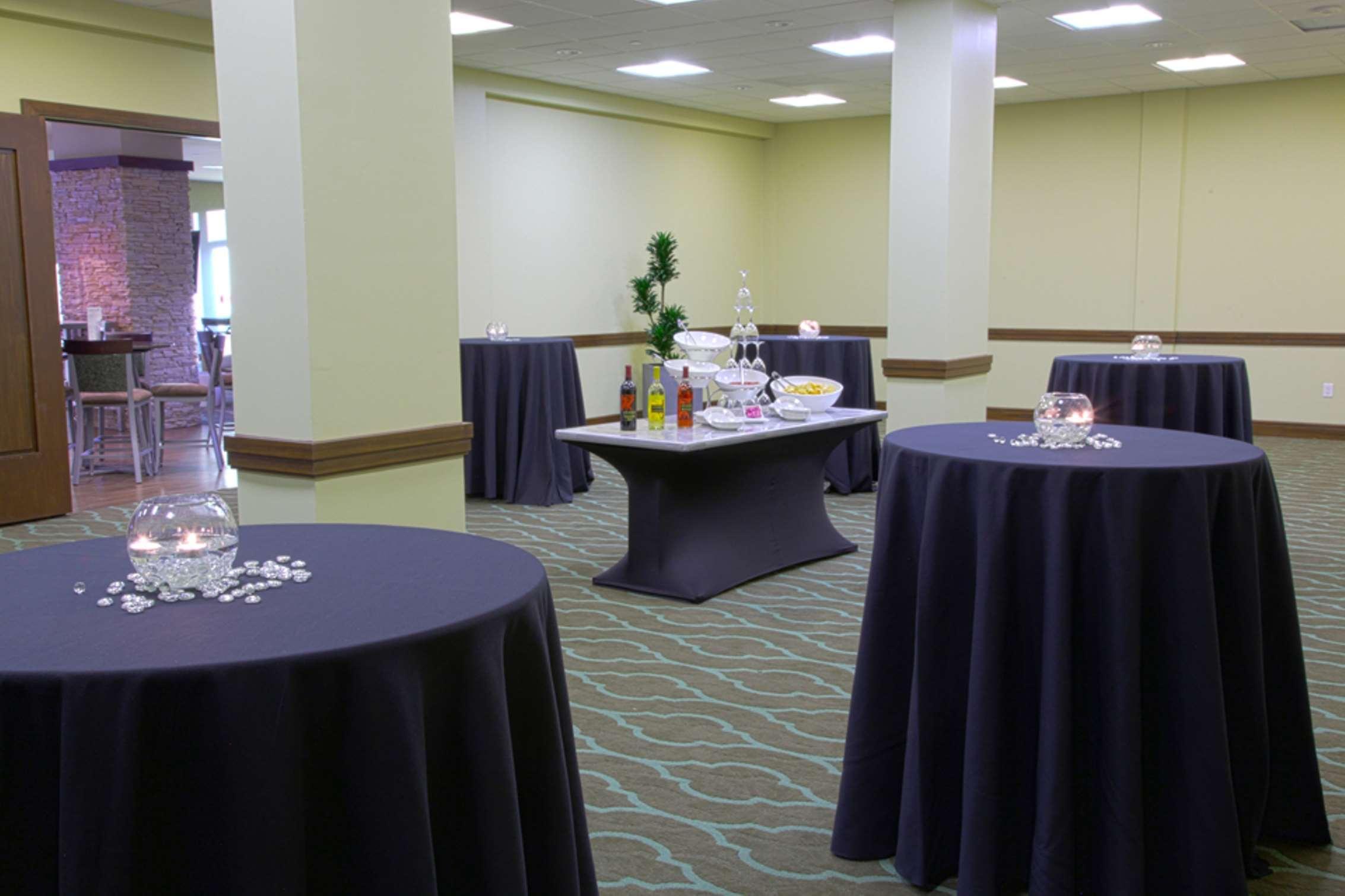 Embassy Suites By Hilton Dallas Market Center Ristorante foto