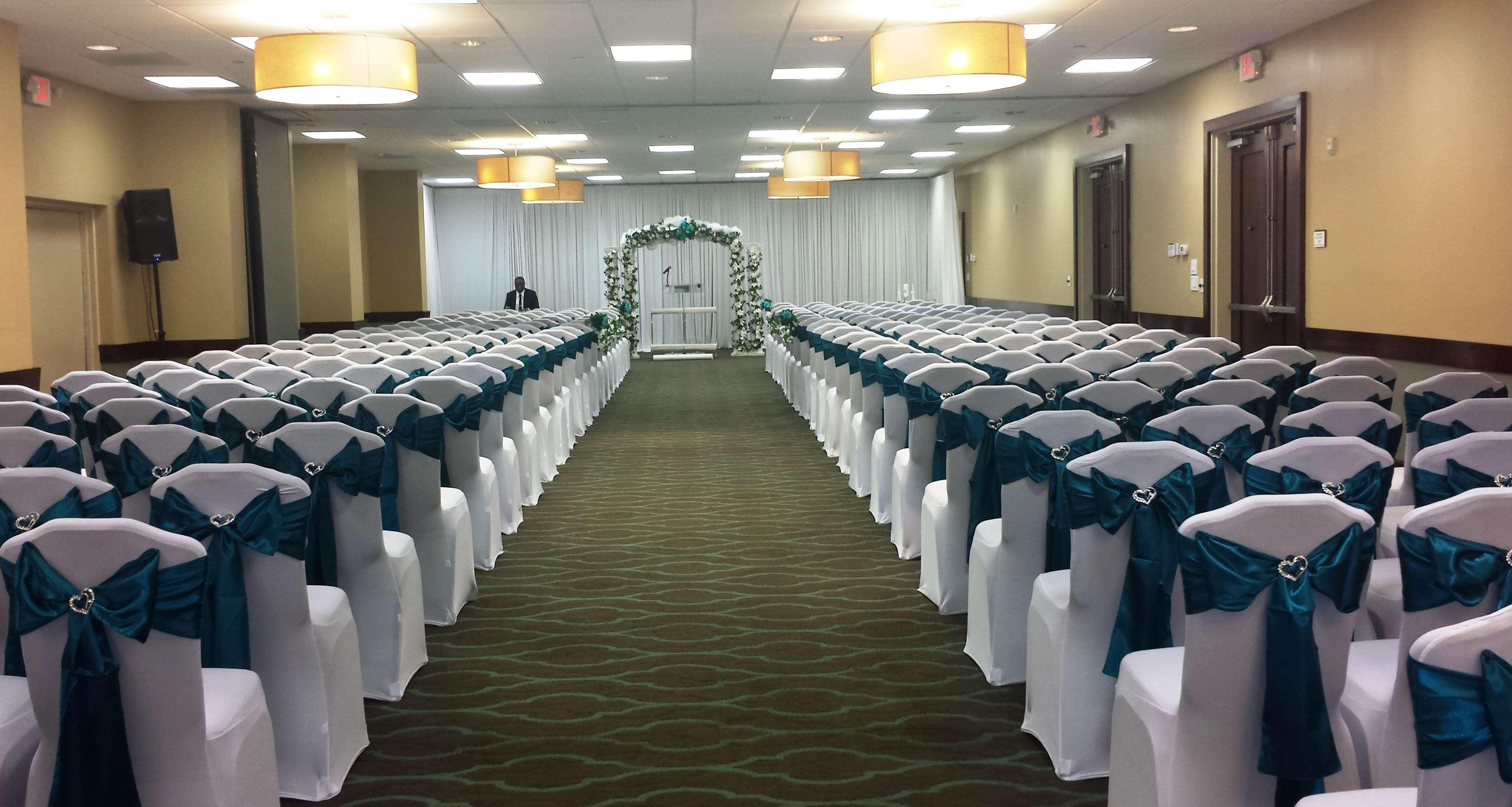 Embassy Suites By Hilton Dallas Market Center Esterno foto
