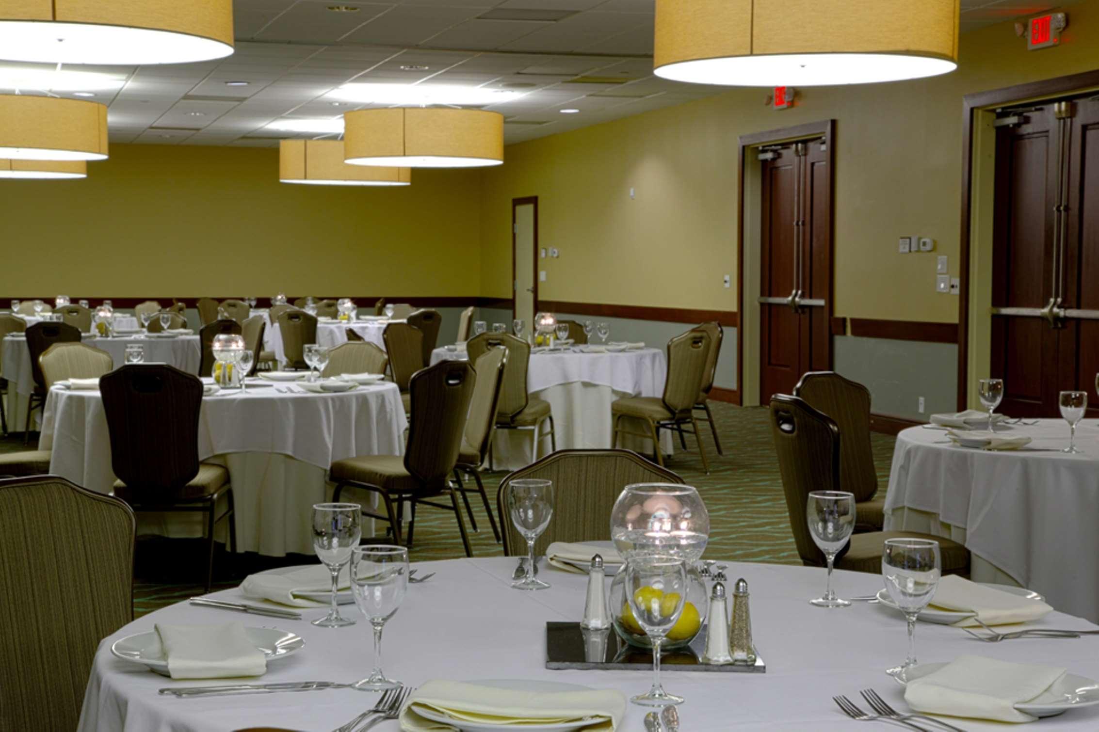 Embassy Suites By Hilton Dallas Market Center Ristorante foto