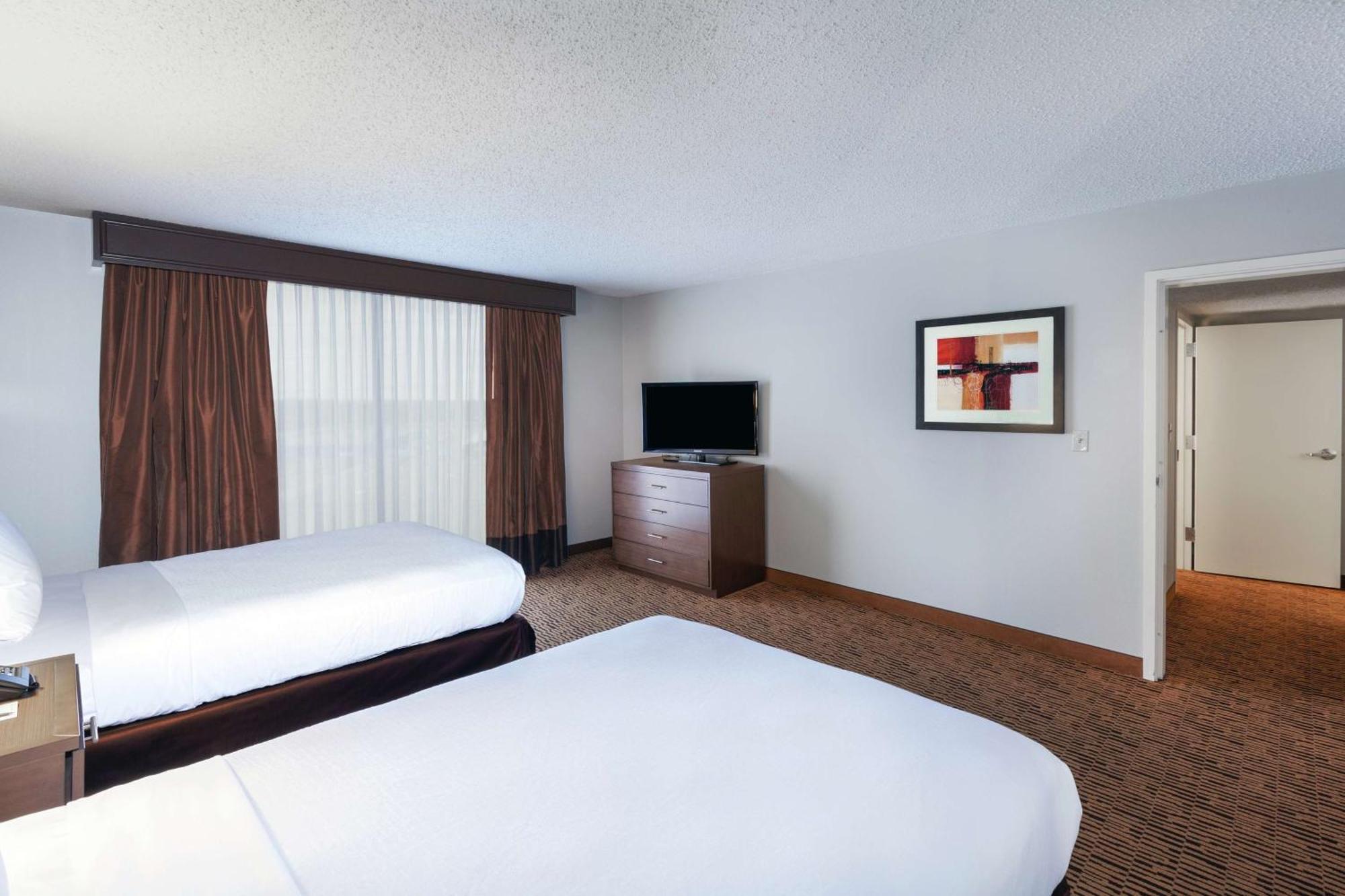 Embassy Suites By Hilton Dallas Market Center Esterno foto
